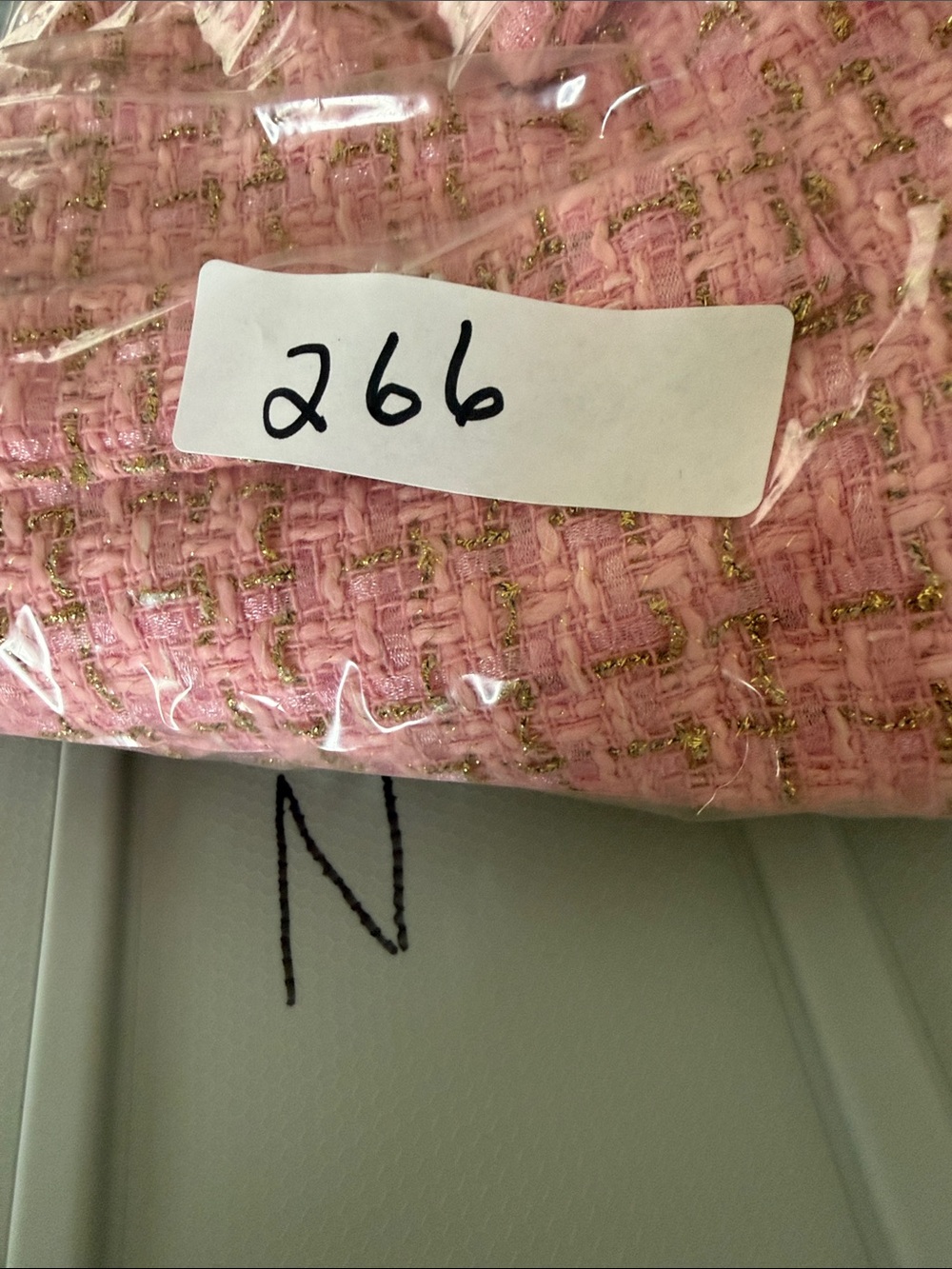 SIMPLY SOUTHERN Pink Tweed jacket size XXL w pearl buttons, gold treads - Picture 7 of 7